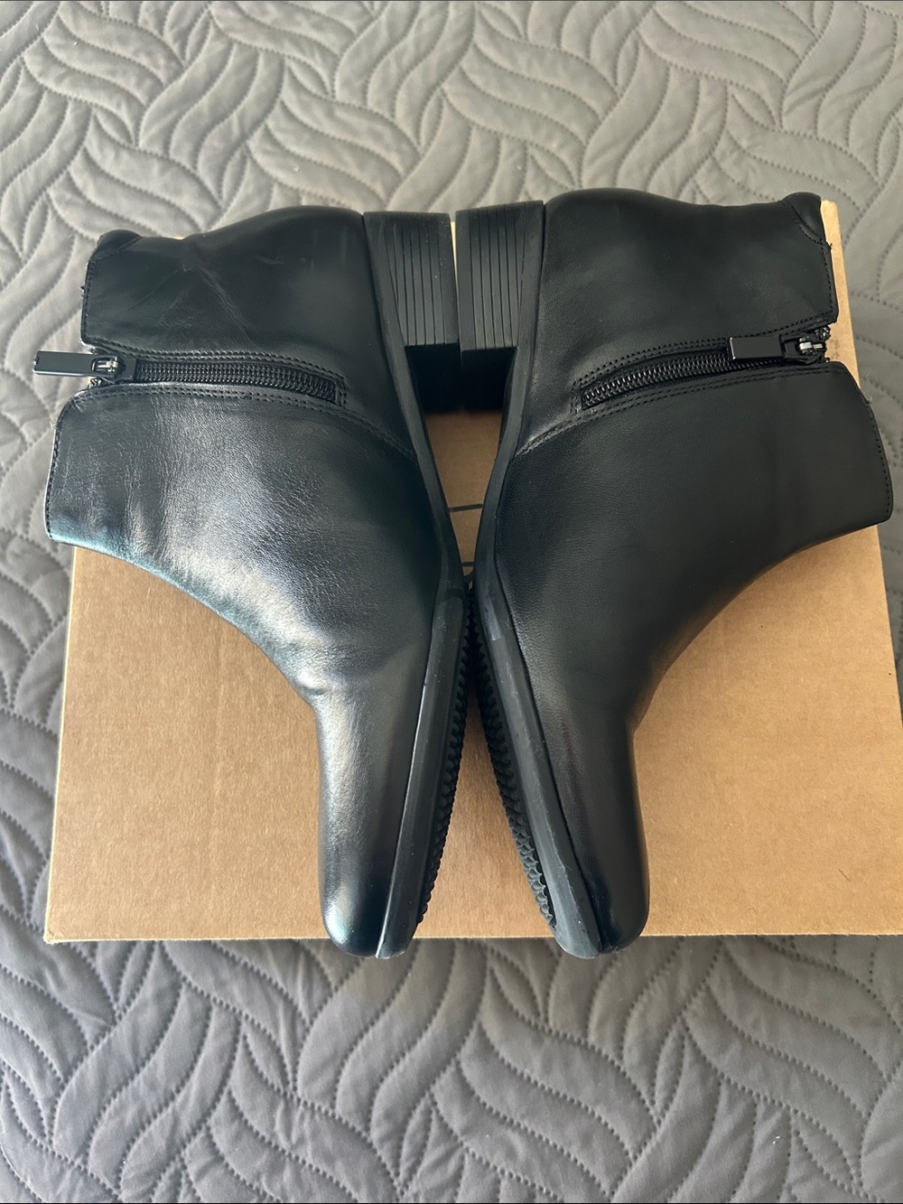 NWT - Trotters Major Black Leather Ankle Boots - Picture 3 of 10